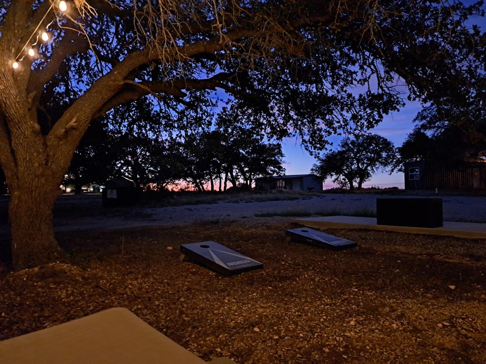 The Container Retreat @ 290 Wine Trail #1 Escape To Hye, Tx Vila Exterior foto